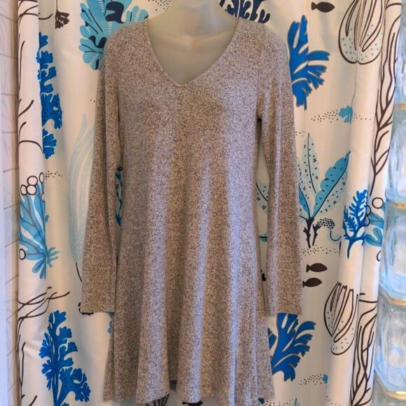 Express L/S V-nec Super Soft Heather Grey Knit Skater Sweater Dress Sz S - Picture 1 of 9
